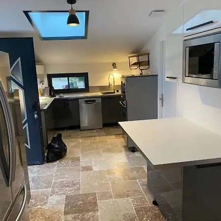 Contemporaine Avec Piscine 2 A 4 Pers Les Pommes De Pin La Palmyre * Les Mathes